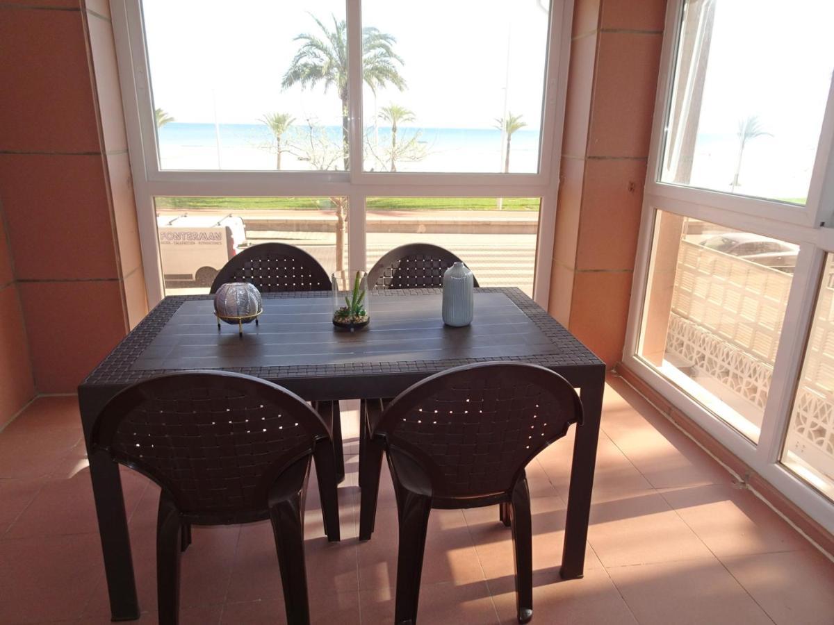 Capri Gandia Primera Linea - Alquiler Solo Familias Playa de Gandia Exterior foto